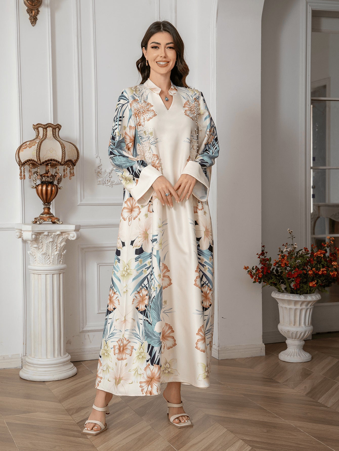 Elegant Printed Kaftan Maxi Dress – Plus Size Long Sleeve Women's Abaya Dress Secondary image